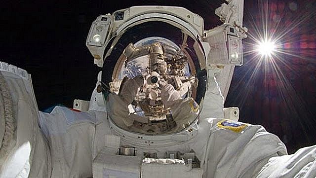 3 Astronauts Who Had Spiritual Experiences ‘Up There’ in5d in 5d in5d.com www.in5d.com 