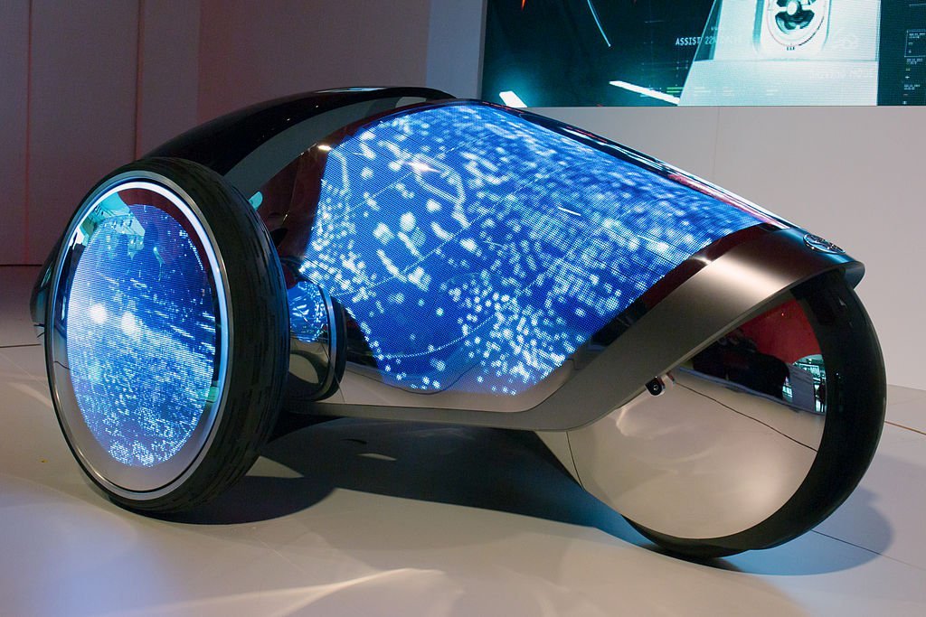 4 Amazing Futuristic Car Technologies That Exist Today