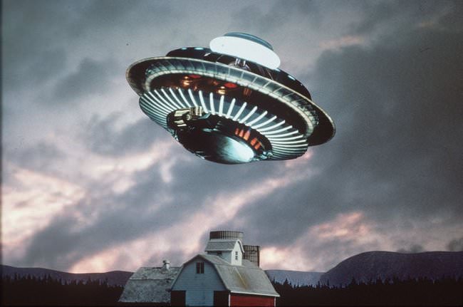 Do You Dream About UFO's?
